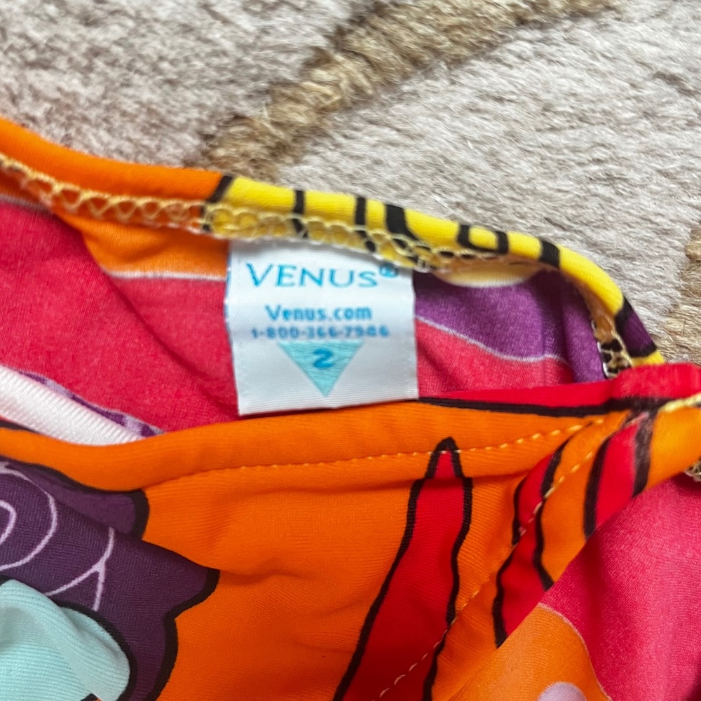 Venus Bikini Bottom - Picture 2 of 3